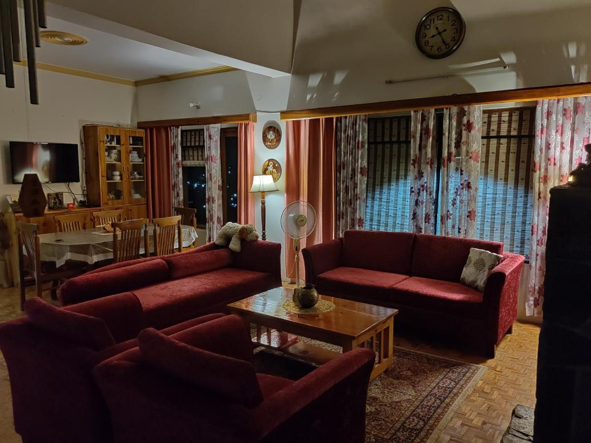 Aashirwad Homestay Кулу Екстер'єр фото
