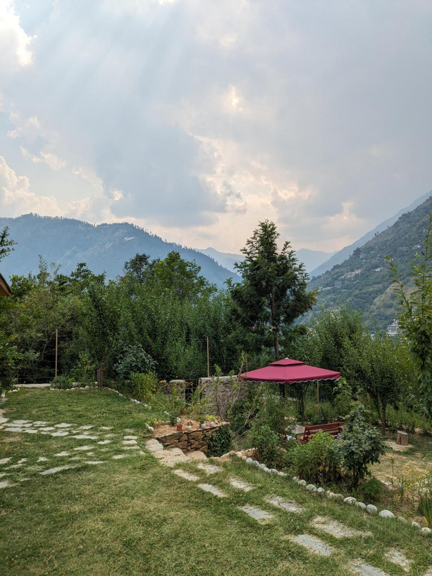 Aashirwad Homestay Кулу Екстер'єр фото